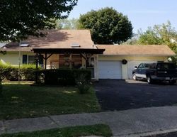 Pre-foreclosure Listing in DREXEL RD HATBORO, PA 19040