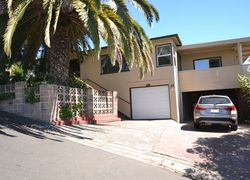 Pre-foreclosure Listing in BEVERLY DR VALLEJO, CA 94591