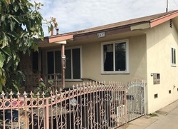 Pre-foreclosure Listing in LIVE OAK ST BELL, CA 90201