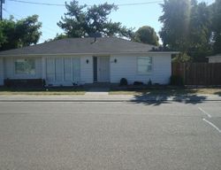 Pre-foreclosure Listing in N HUNTER ST STOCKTON, CA 95204