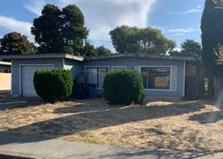 Pre-foreclosure Listing in MONROE ST FAIRFIELD, CA 94533
