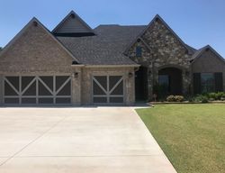  Rochefort Ln, Yukon OK