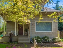 Pre-foreclosure Listing in N BURRAGE AVE PORTLAND, OR 97217