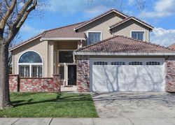 Pre-foreclosure Listing in EDGEWOOD CT TRACY, CA 95376