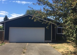 Pre-foreclosure in  N TYLER AVE Portland, OR 97203