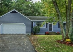 Pre-foreclosure in  HORSESHOE RD Chelmsford, MA 01824