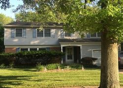 Pre-foreclosure in  OLD COLONY LN Marlton, NJ 08053