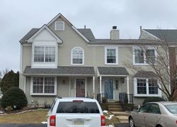 Pre-foreclosure Listing in EUSDEN DR ASTON, PA 19014