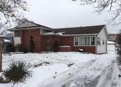 Pre-foreclosure Listing in WHITTIER AVE HAZEL CREST, IL 60429