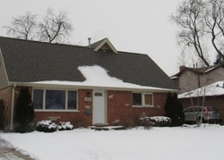 Pre-foreclosure Listing in SARATOGA DR BRIDGEVIEW, IL 60455