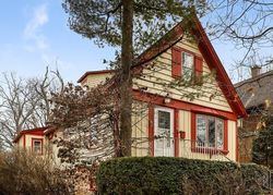Pre-foreclosure in  PARK AVE Wilmette, IL 60091