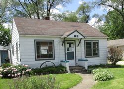 Pre-foreclosure Listing in GRENVILLE ST MACHESNEY PARK, IL 61115