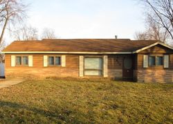Pre-foreclosure Listing in BASSWOOD ST HOFFMAN ESTATES, IL 60169