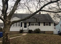 Pre-foreclosure Listing in WINTER ST ISELIN, NJ 08830