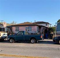 Pre-foreclosure Listing in W G ST WILMINGTON, CA 90744