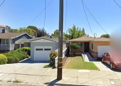 Pre-foreclosure in  TRUMAN AVE Oakland, CA 94605