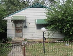 Pre-foreclosure in  MAPLEWOOD AVE Harvey, IL 60426