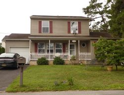 Pre-foreclosure Listing in WELLINGTON AVE TOMS RIVER, NJ 08757