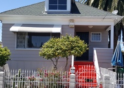 Pre-foreclosure Listing in 28TH ST RICHMOND, CA 94804