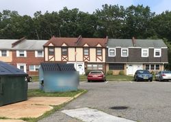 Pre-foreclosure Listing in BRIAR MILLS DR BRICK, NJ 08724