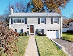 Pre-foreclosure in  OLMSTEAD PL Norwalk, CT 06855