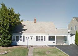Pre-foreclosure Listing in BELLOWS LN LEVITTOWN, NY 11756