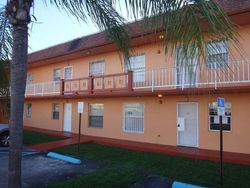 Pre-foreclosure in  NW 177TH ST  Miami, FL 33169
