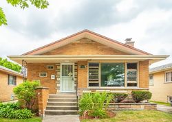 Pre-foreclosure Listing in S RIDGEWAY AVE EVERGREEN PARK, IL 60805