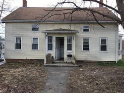 Pre-foreclosure Listing in IRONSTONE ST MILLVILLE, MA 01529