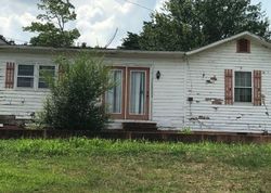 Pre-foreclosure Listing in CANTRELL ST ASHLAND, KY 41102