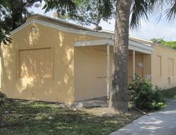 Pre-foreclosure in  1ST AVE S Lake Worth, FL 33460