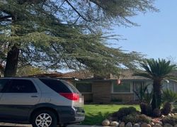 Pre-foreclosure in  BURTON WAY Bakersfield, CA 93306