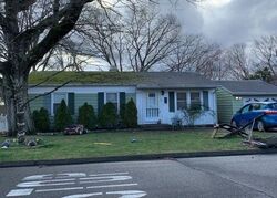 Pre-foreclosure in  UPLAND TER Ansonia, CT 06401