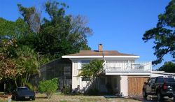 Pre-foreclosure in  LEMON BAY DR Venice, FL 34293