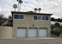 Pre-foreclosure in  W ALLVIEW TER Los Angeles, CA 90068