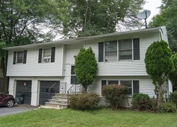 Pre-foreclosure Listing in BREWSTER DR MIDDLETOWN, NY 10940