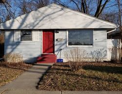 Pre-foreclosure in  32ND AVE Kenosha, WI 53144