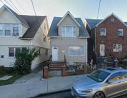 Pre-foreclosure Listing in 42ND AVE ELMHURST, NY 11373
