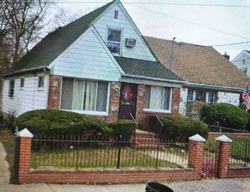 Pre-foreclosure Listing in FRANCIS LEWIS BLVD CAMBRIA HEIGHTS, NY 11411