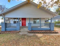 Pre-foreclosure Listing in N POTTENGER AVE SHAWNEE, OK 74801