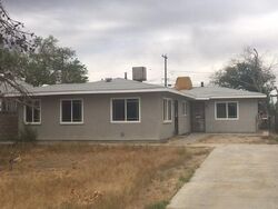 Pre-foreclosure Listing in DESERT ST ROSAMOND, CA 93560