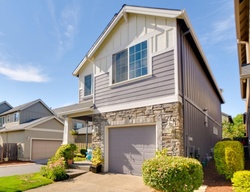 Pre-foreclosure in  SE TEAKWOOD ST Hillsboro, OR 97123