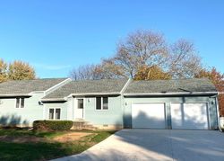 Pre-foreclosure Listing in N SEMINOLE DR PONTIAC, IL 61764