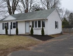 Pre-foreclosure Listing in MITCHELL DR EAST HARTFORD, CT 06118