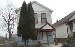 Pre-foreclosure in  S 8TH ST Milwaukee, WI 53204