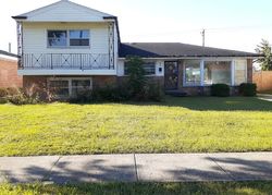 Pre-foreclosure in  W 13TH ST Chicago Heights, IL 60411