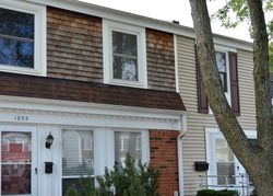 Pre-foreclosure in  GRANTHAM PL Hoffman Estates, IL 60169