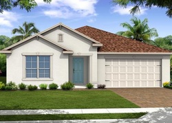 Pre-foreclosure in  LONDON CREEK PL Kissimmee, FL 34758