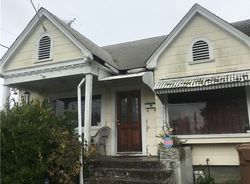 Pre-foreclosure Listing in S G ST TACOMA, WA 98408