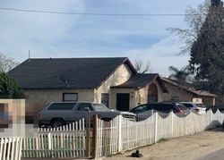 Pre-foreclosure Listing in LOMITA DR BAKERSFIELD, CA 93307